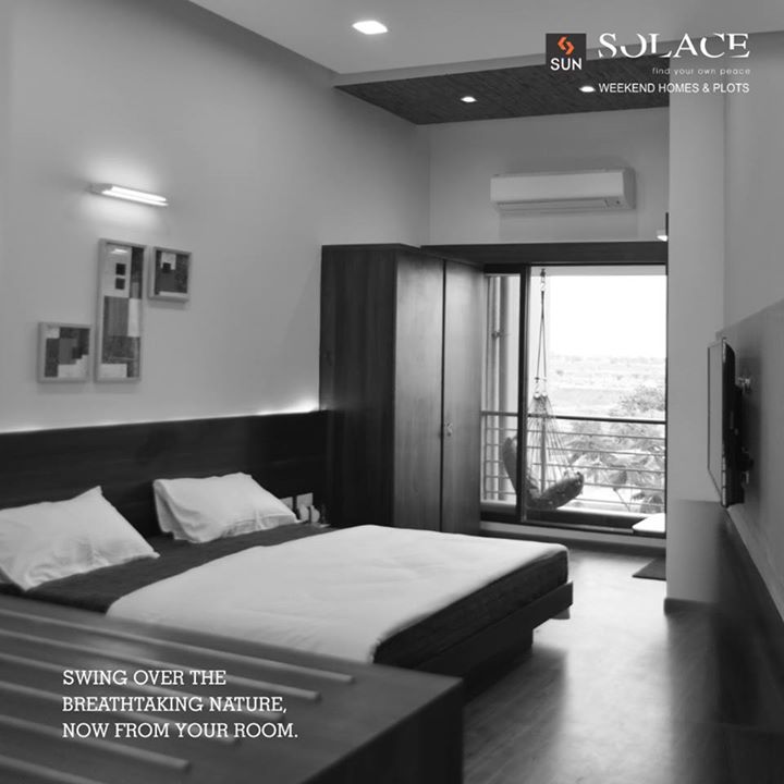 Swing now, swing then, swing low, swing to and fro. #SunSolace offers you rooms with a swing. Because relaxation is better, when experienced! 
#Sunbuilders #HighRiseApartments #SwingInRoom #WeekendHomes