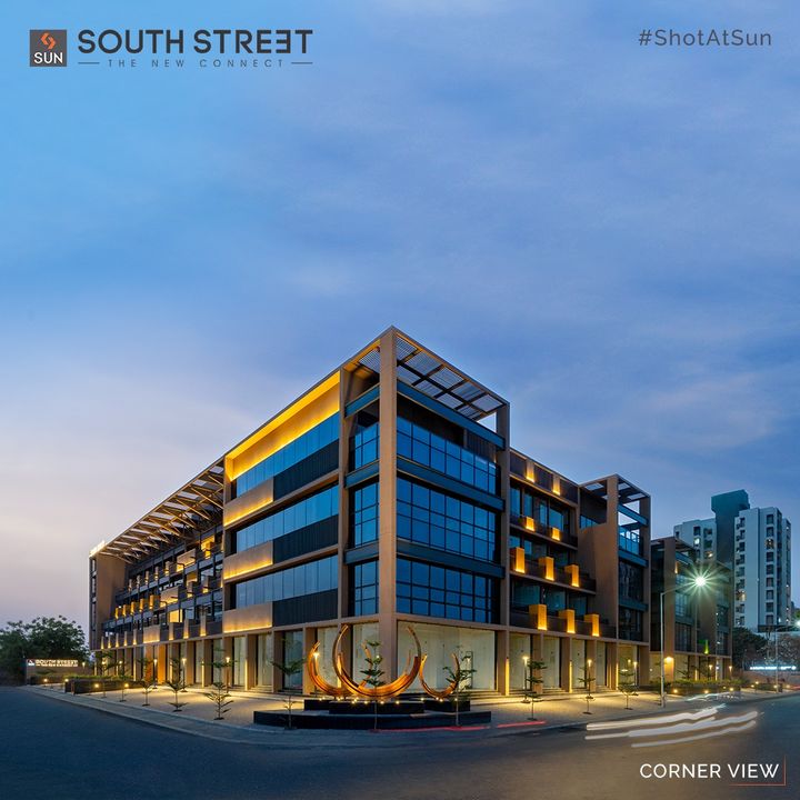 Bringing to you the first look of the rising Retail Hub of SOBO, Sun South Street. Catering to the cosmopolitan residential neighborhood, the exclusive G+3 Levels of Retail Segments accommodate new-age design and is apt for healthcare, fashion outlets, cafes & restaurants.

Get ready to come face to face with maximum locational advantages with 2 Road Junction Point, at the SOBO Main Entry.

For Details Call: +91 99789 32081

Architect: @hm.architects
Location: South Bopal
Status: Ready Possession

#SunBuildersGroup #SunBuilders #SunSouthStreet #Retail #Showrooms #SouthBopal #SOBO #ReadyPossession #BuildingCommunities #RealEstateAhmedabad