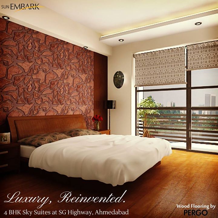 Rejuvenate yourself with a restful night's sleep at Sun Embark's exquisitely designed bedrooms with wooden laminated flooring from Pergo. For more details visit http://bit.ly/13zS8Vn or Call +91 8306664888. #luxury #beauty