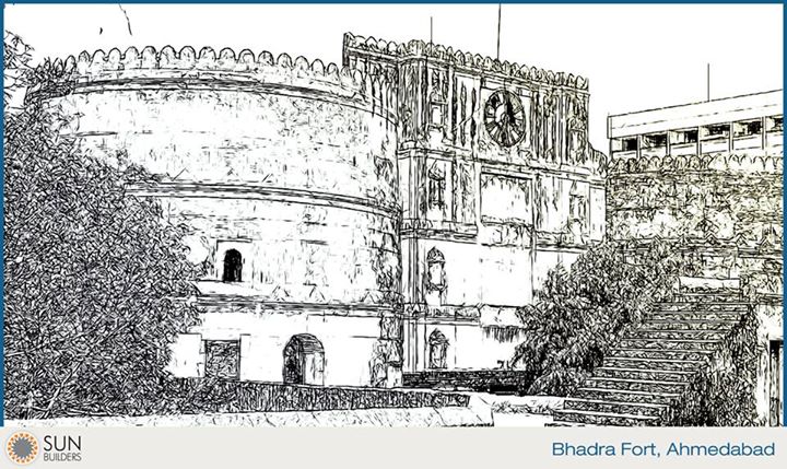 Built in 1411 AD by Ahmad Shah I, Bhadra Fort encompasses old #Ahmedabad. Home to several iconic #landmarks of the time, the Bhadra Fort is currently being restored by AMC and ASI.