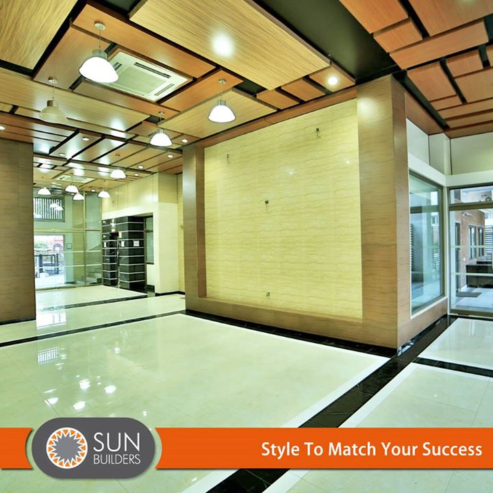 Sun Square by Sun Builders Group represents a modern new paradigm in corporate spaces that embody style and efficient design. #coporate #officespaces #showrooms
