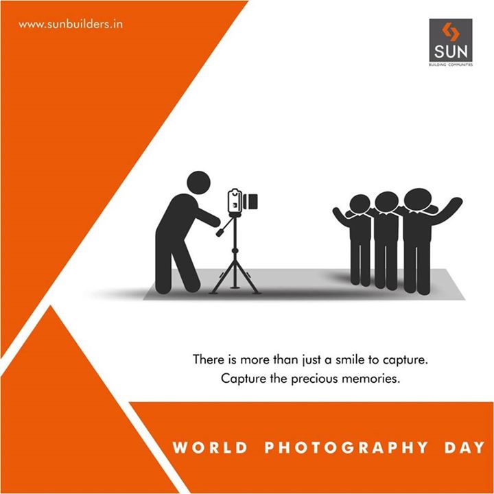 Photography is an art very similar to poetry. Only, the pen is replaced by the camera!
Happy World Photography Day!
