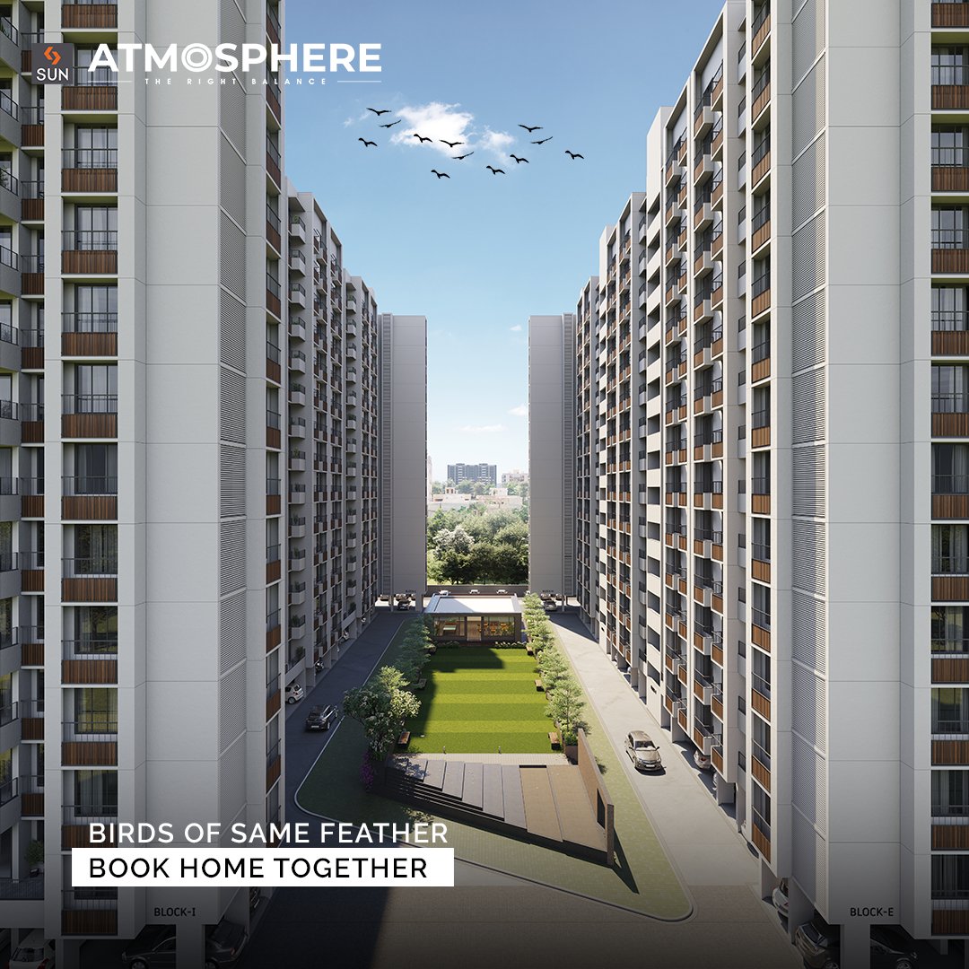 Mood defining ambience defines the design of the fine residential living space; #SunAtmosphere. Offering greenery in plenty and a serene landscape this residential project has a happening neighbourhood.

#SunBuildersGroup #SunBuilders #LivingAtmosphere #Residential https://t.co/UrsAMzqjjh