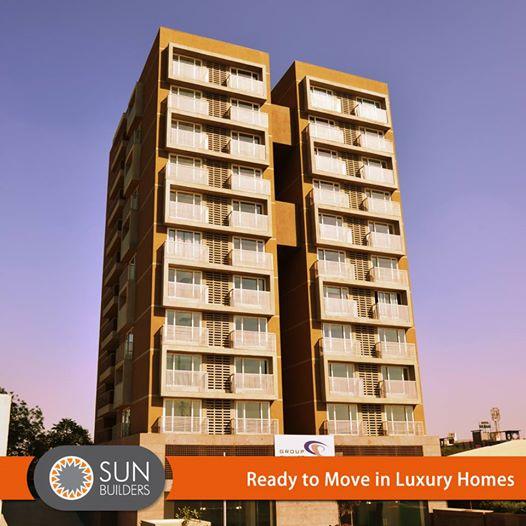 SunEmbark 4BHKSkySuites #architectural beauty, #luxurious finishes & #spectacular view!
Call +91 98795 23871 http://t.co/XoGpp6LdzP