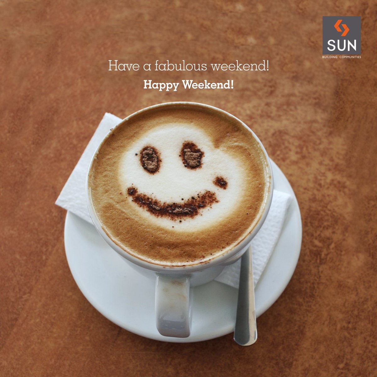 Weekend - A word that makes the curve of your smile bigger is here. Wishing you all a fun filled #weekend! https://t.co/lcRneN5y3A